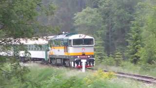 ZSSK 754 055  2 R 810 Horehronec arriving at Červená Skala station [upl. by Komara]