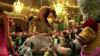 Madagascar 3  extrait quotJe suis le leaderquot VF [upl. by Nalani]