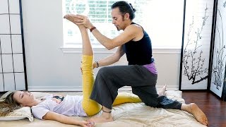 How to Do Thai Massage for Lower Back Pain amp Hip Pain Relief Part 1 [upl. by Starks]