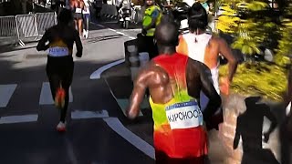 Kenyas Eliud Kipchoge struggling with a left hip injury at Mens Marathon Olympics Paris 2024 [upl. by Anivek]