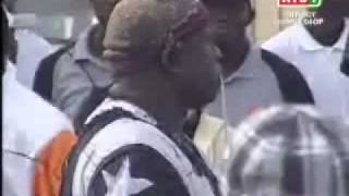 Entree de Yekini Clip sur son Combat avec Gris Bordeaux [upl. by Kelleher]