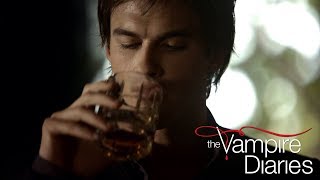 Diários De Um Vampiro 1x4 Stefan Coloca Verbena Na Bebida Do Damon Dublado HD [upl. by Arak940]