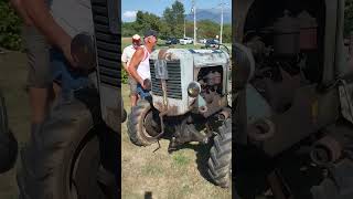 DÉMARRAGE DUN TRACTEUR AGRIP À LA MANIVELLE [upl. by Gomar]