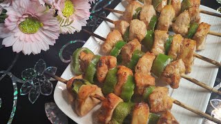 Brochettes de poulet au four  Recette ultra simple [upl. by Andreana820]