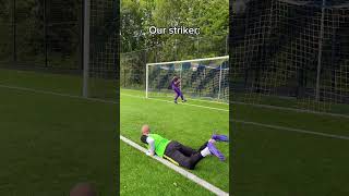 Who is this striker 💀 footballplayer futbol soccerplayer soccer football futebol sliding [upl. by Aldon]