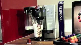 DeLonghi Lattissima EN720M  LatteMacchiato Zubereitung [upl. by Allekim]