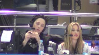 00008 Sochi 2014 Johnny WEIR singing and Tara Lipinski during FD [upl. by Namrehs]