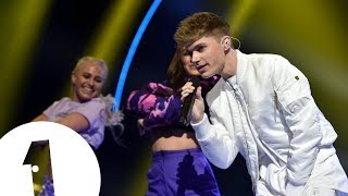 HRVY  Personal  Wish You Were Here Radio 1s Teen Awards 2018 [upl. by Tamberg]