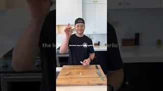 COOKING TIP THE BEST WAY TO MINCE GARLIC  elliottskitchen [upl. by Dyer108]