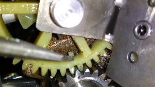 How to align Briggs amp Stratton engine timing gears [upl. by Keener563]