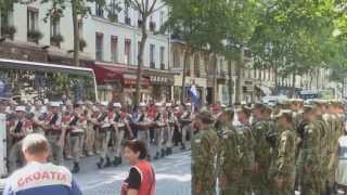 La Légion Etrangère place de la Madeleine détachement Croate 14 juillet 2013 [upl. by Asilanom116]