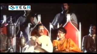 Nippu Ravva Movie  Balakrsihna Kidnaps Vijaya Shanti [upl. by Dlared]