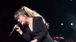 Kelly Clarkson performs Behind These Hazel Eyes in Atlantic City NJ on 51024 [upl. by Imhsar761]