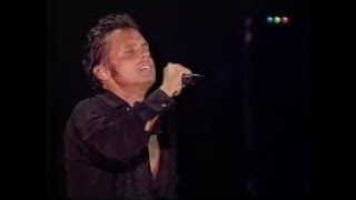 Luis Miguel Somos novios Argentina 2002 [upl. by Ettenahc37]