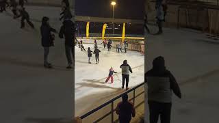 Polen  Winterferien in Niederschlesien  Ferienprogramm auf der Eisbahn in Lubin [upl. by Meggy]