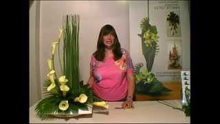 Contemporary Flower Arranging Lesson  Hedging [upl. by Aicinoid]