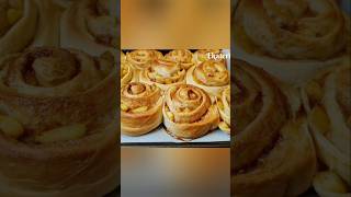 Булочки Синнабон с яблоками и корицей Яблочные синнабоны Cinnamon Rolls with apples синнабон [upl. by Cos]