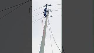 Lineman climbing time on spc pole linemanlife electricjobs🥇 spcpole 33kv [upl. by Aira]