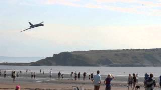 Vulcan Bomber stuns beachgoers with a low fly by [upl. by Christis]