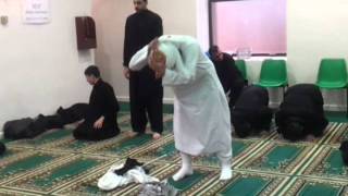 Sunni Deoband Wahabi Praying in a Shia mosque during Muharam Juloos great sign of unity [upl. by Nirtiak]