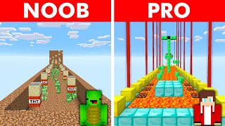 Minecraft NOOB vs PRO PARKOUR BUILD CHALLENGE [upl. by Kass]