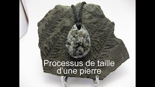 Démonstration de taille dun pendentif en granodiorite de la Manche Lart du lapidaire 1 lapidary [upl. by Arataj726]