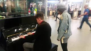 Thomas Krüger amp Rosalind James live London St Pancras Station – „If I aint got you“ Alicia Keys [upl. by Oniger620]