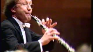 Mozart Oboe Flute Concerto No 1 in G major K 313  mov III Orpheus Chamber Orchestra [upl. by Elfrieda]