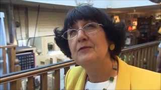 Anita Manning vists Northcote Antiques [upl. by Ellehcor826]