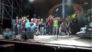 Toto feat Perpetuum Jazzile  Africa live  Majano Italy [upl. by Hi170]