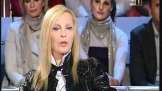 Patty Pravo partecipa a quotlarenaquot con Massimo Giletti 2° parte [upl. by Llewsor369]