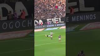 OLHA A POLÊMICA FELIPE MELO TENTOU DERRUBAR JOGADOR DO CORINTHIANS NA COMEMORAÇÃO DO GOL shorts [upl. by Merriam]