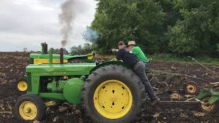 John Deere R 630 730 gas 730 diesel and 830 diesel plowing [upl. by Domineca570]