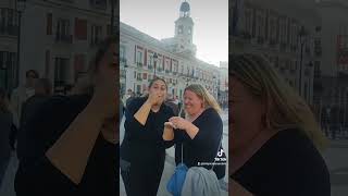 Las campanadas en la puerta del sol viralvideos campanadas risas [upl. by Savage]