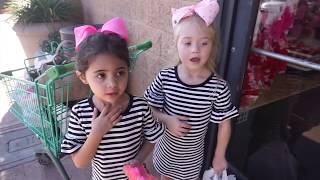 Everleigh and Ava GIVE VALENTINE BAGS TO THE HOMELESS PART 1 FOREVERANDFORAVA [upl. by Oicram474]