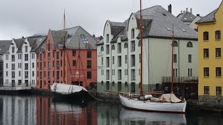 Hurtigrutens MS Spitsbergen  Day 2 Florø to Kristiansund  Norwegian Coastal Voyage 2017 [upl. by Lledyl]