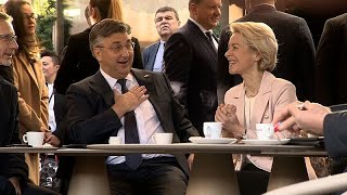 Von der Leyen festeggia a Zagabria la Croazia in area Schengen [upl. by Suryc]