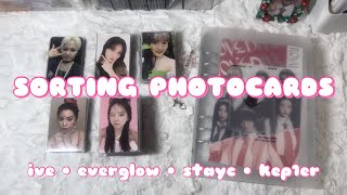 organizing photocards in my binder 40 ive stayc everglow amp kep1er [upl. by Sucul]