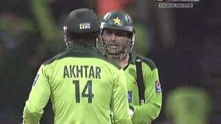 Abdul Razzaq 109 Off 72 Balls vs South Africa  HD [upl. by Jolanta]