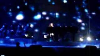 Alicia Keys  Fallin  Its a mans world live in Milan [upl. by Ardnaeed]