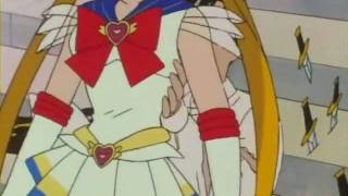 Sailor Moon quase se sacrifica para salvar a vida de Darien [upl. by Schacker]