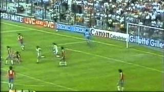 Elías Figueroa vs Argelia Mundial España 1982 [upl. by Hgielac]