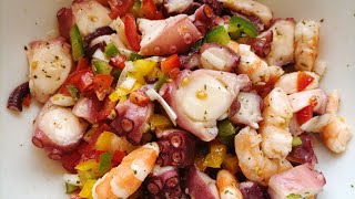 Ensalada de pulpo y langostinos [upl. by Hsepid]