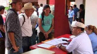 Hondureños reciben nacionalidad salvadoreña [upl. by Alial]