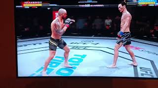 VOLKANOVSKI VS HOLLOWAY 3 раунд [upl. by Sochor]