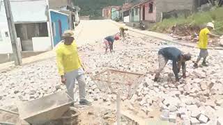 Pavimentação Calçamento com Paralelepípedo Tirando os Moradores de Jussari BA da Lama e da Poeira [upl. by Ahsenev]