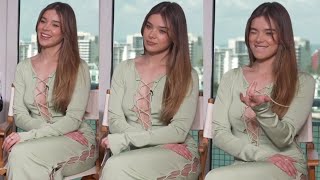 Hailee Steinfeld Hot Green Dress Interview [upl. by Dnalhsa]