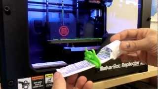 MakerBot Replicator 2X 3D prints Paste Pusher Animal [upl. by Ettie]