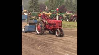 Don Tauber  Farmall H [upl. by Trebreh]