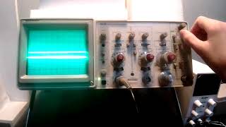 Intro to Tektronix 2235 Oscilloscope [upl. by Kahn]